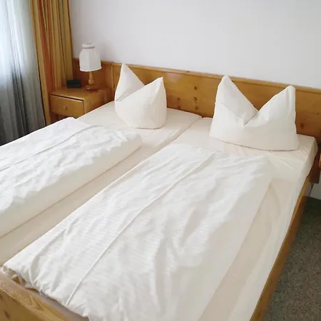 06 Apartment